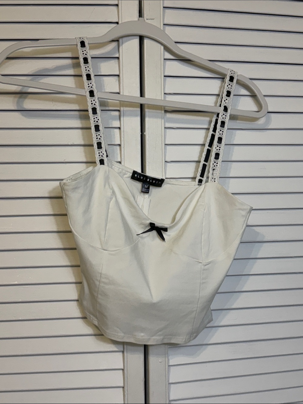 Blue Blush White Lace-Trim Bustier Tank with Black Bow